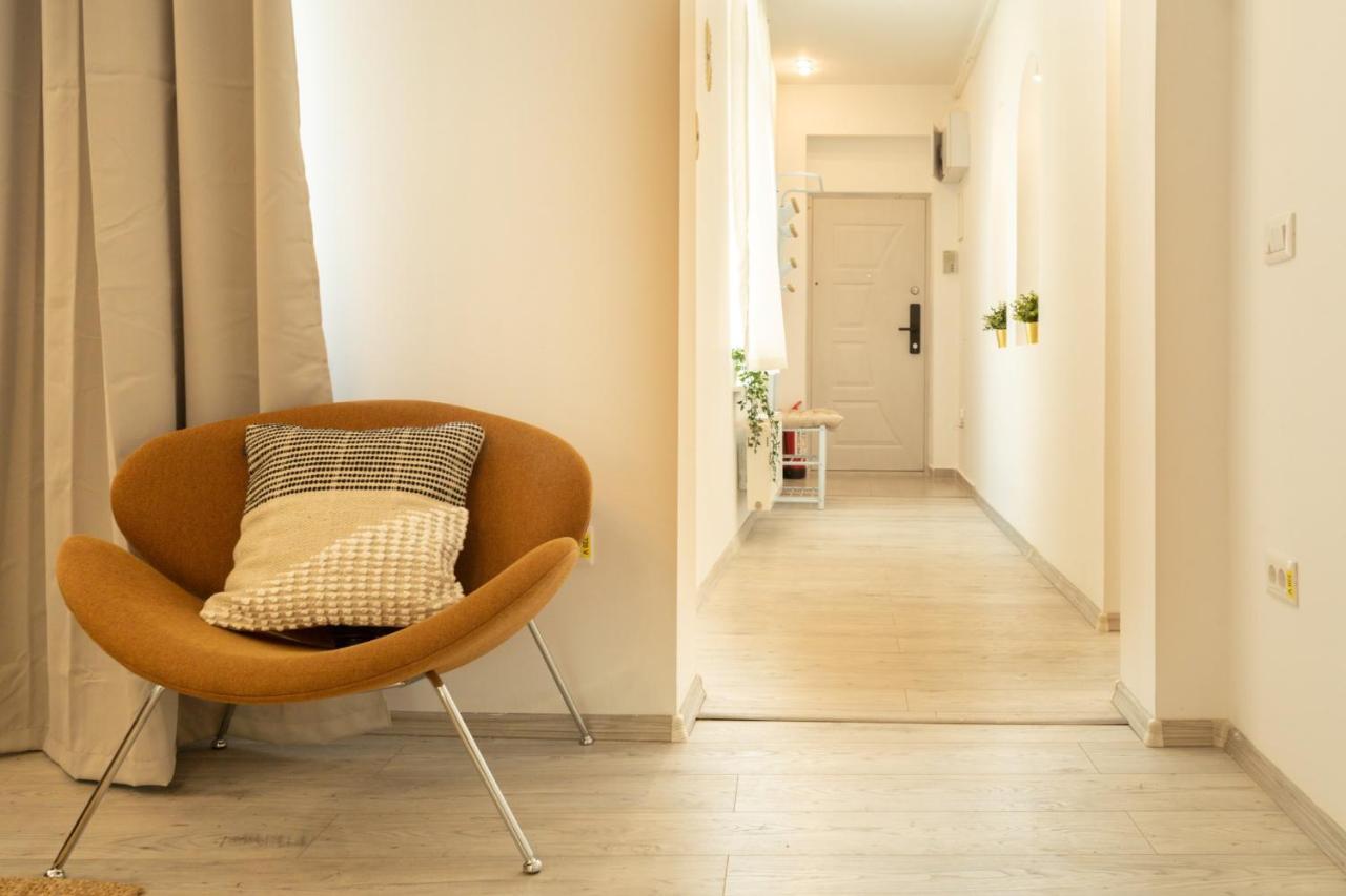 Ideal Stay: Spacious 2Br Apt Near Calea Victoriei Бухарест Екстер'єр фото