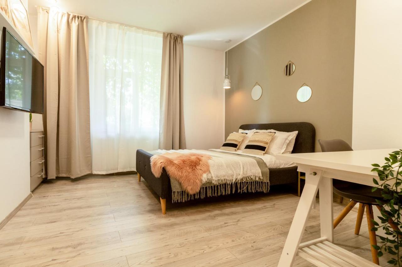 Ideal Stay: Spacious 2Br Apt Near Calea Victoriei Бухарест Екстер'єр фото